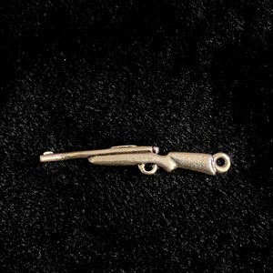 James Avery RETIRED & Hard to find RIFLE charm